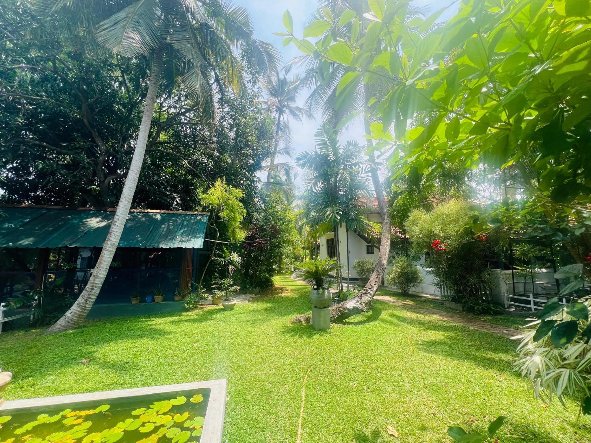 Krishan Villa Negombo Exterior photo