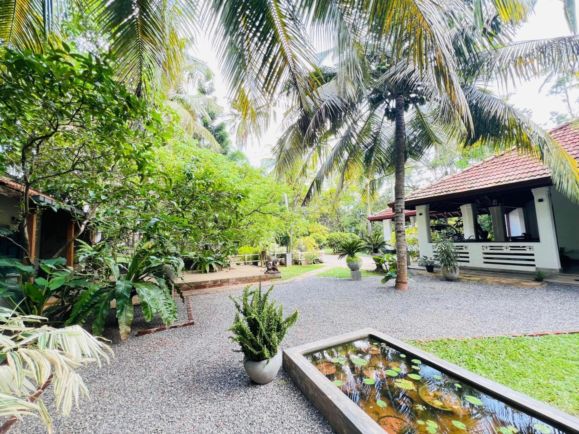 Krishan Villa Negombo Exterior photo